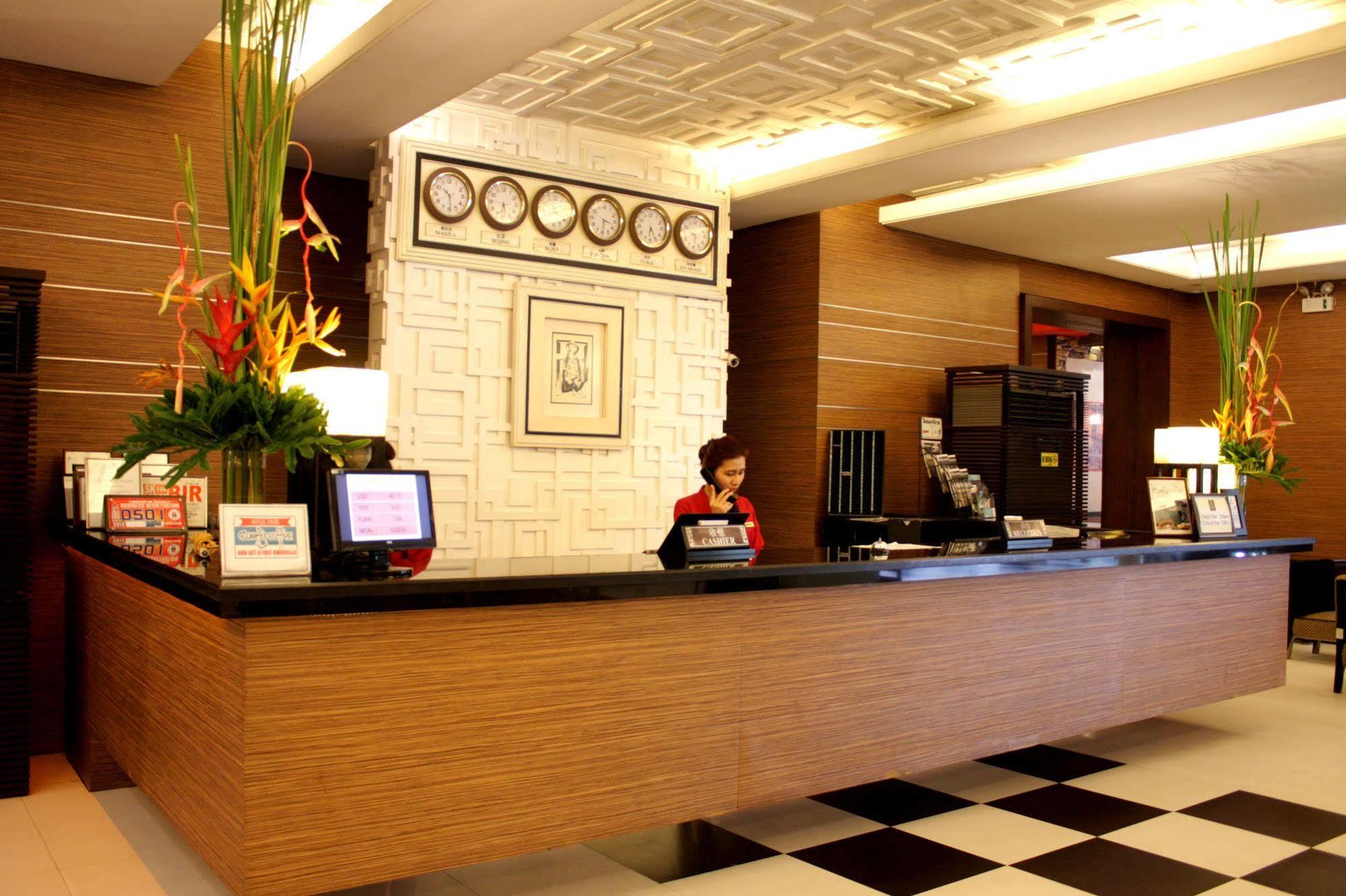 Manila Grand Opera Hotel Exteriör bild